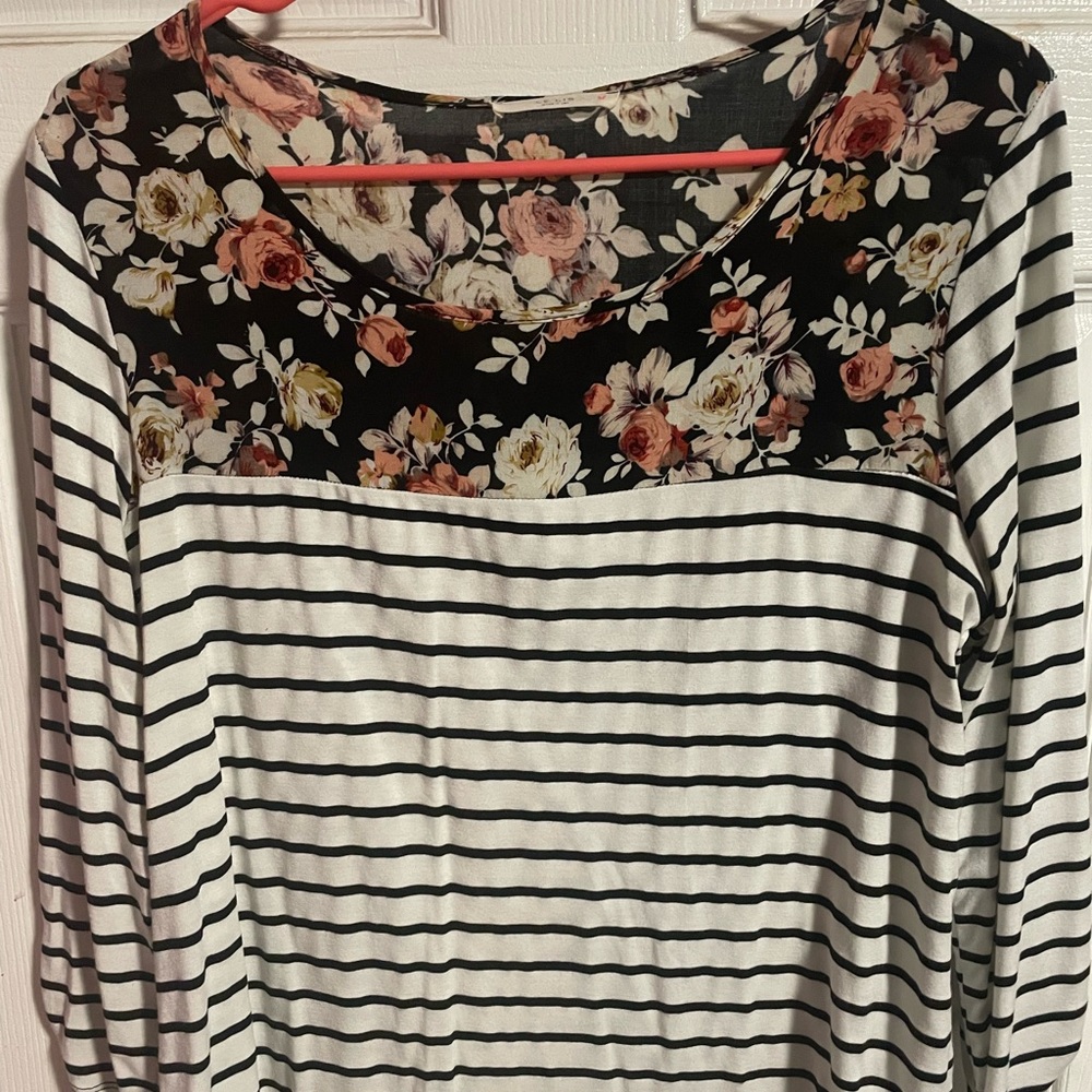 Le Lis M Mixed Print Top